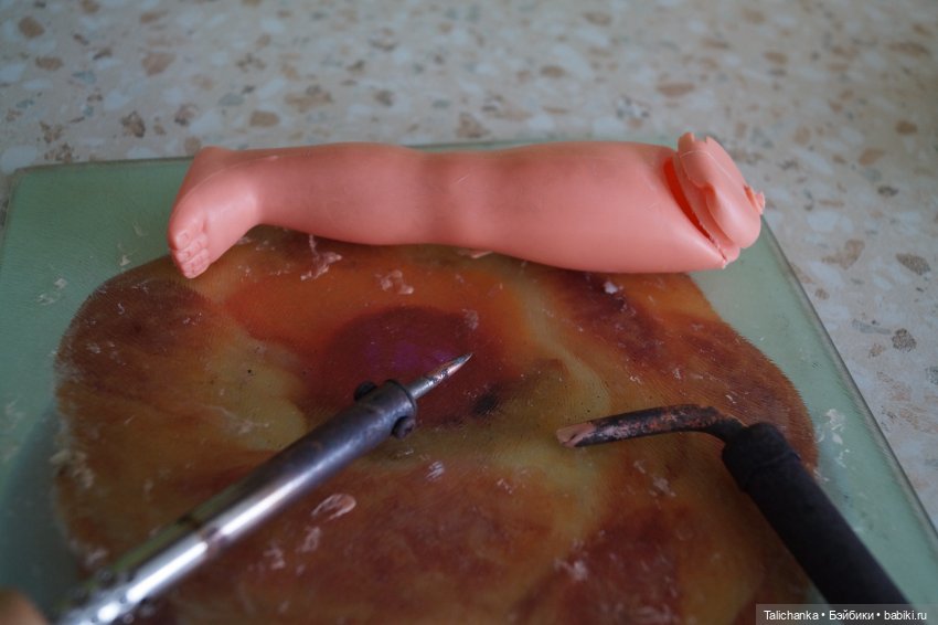 Вторая выписка октября Восстанавливаем уставшие волосы Полная прошивка очередной Лолиты Восстанавливаем выгоревшие краски Работа с паяльником: Заглаживаем покусы Паяем крепление ноги ГДР | Бэйбики Вторая выписка октября Восстанавливаем уставшие волосы Полная прошивка очередной Лолиты Восстанавливаем выгоревшие краски