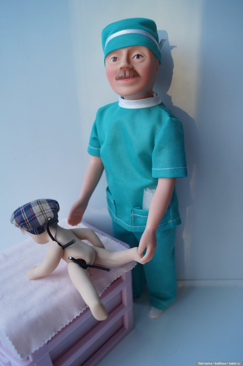 Четвёртая выписка ноября Ремонт сломанной ножки фарфорочки Большой ремонт ГДРчика: заклеиваем разрыв рта полный ремонт глаз: