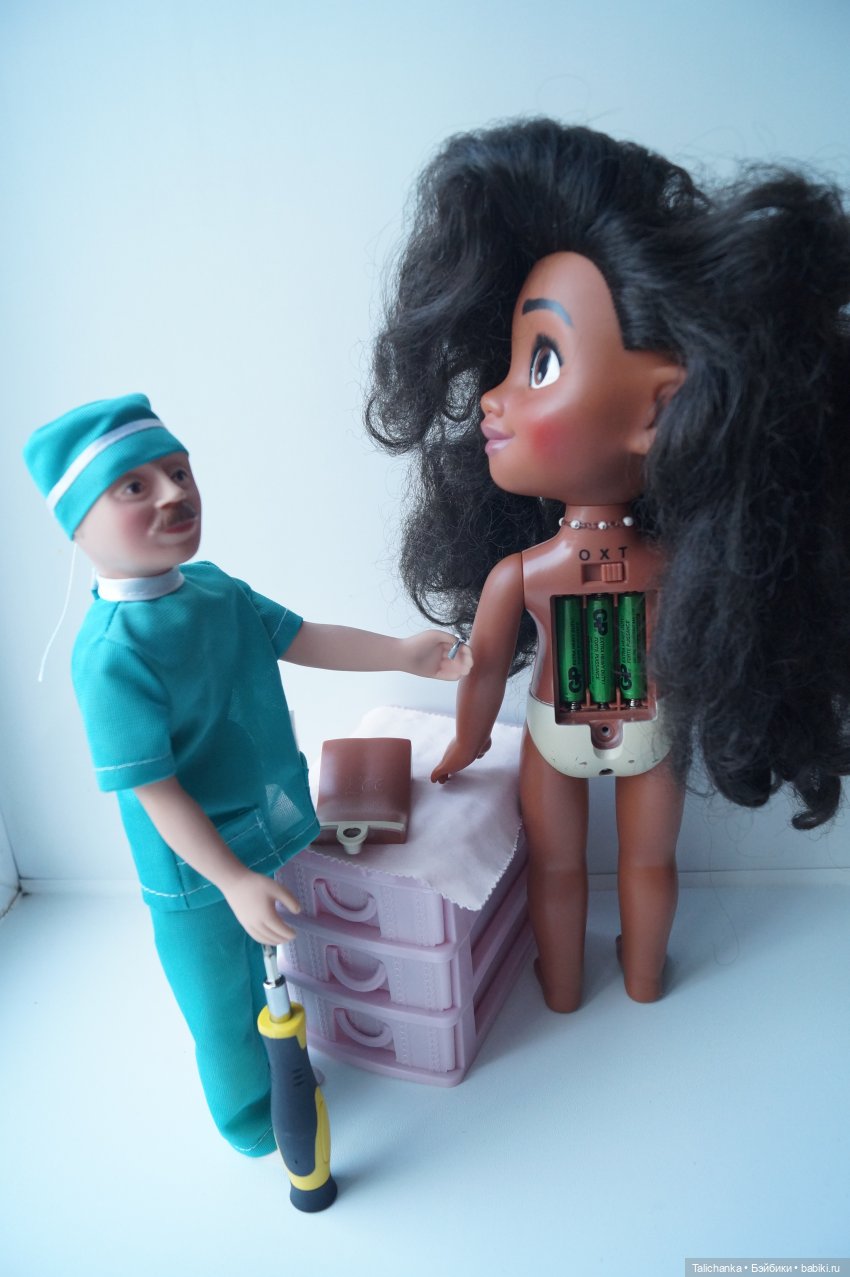 Четвёртая выписка ноября Ремонт сломанной ножки фарфорочки Большой ремонт ГДРчика: заклеиваем разрыв рта полный ремонт глаз: