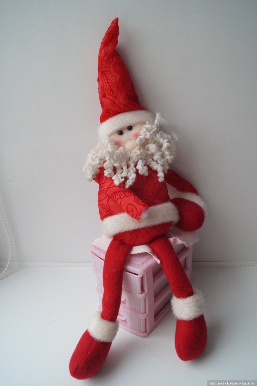 Первая выписка декабря Санта обрёл новые рукавицы Верблюду вернули былую яркую окраску Фарфорочке перетянули резинки Лепим