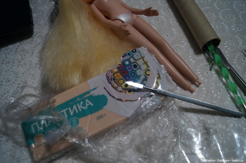 Первая выписка декабря Санта обрёл новые рукавицы Верблюду вернули былую яркую окраску Фарфорочке перетянули резинки Лепим