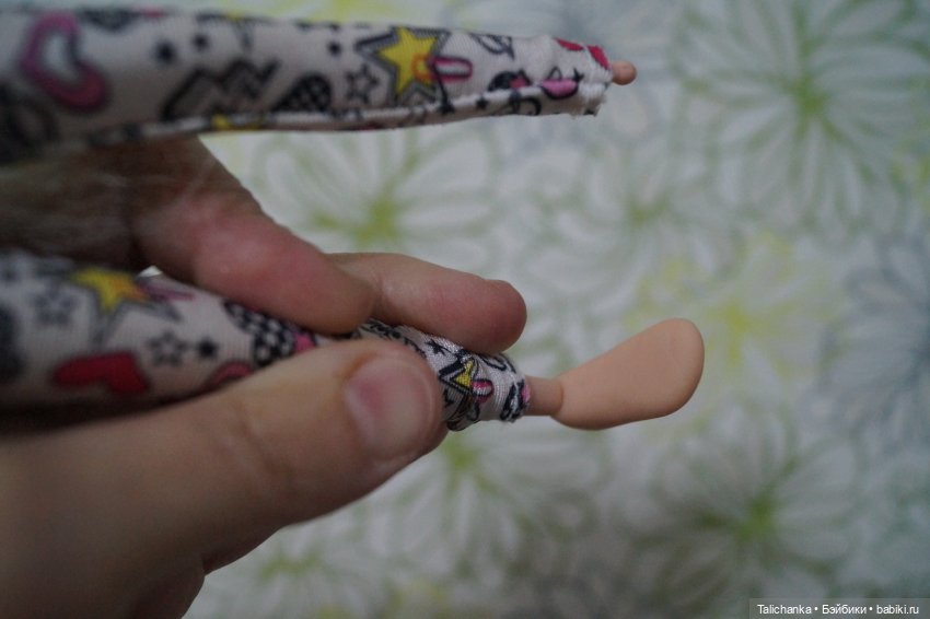 Первая выписка декабря Санта обрёл новые рукавицы Верблюду вернули былую яркую окраску Фарфорочке перетянули резинки Лепим