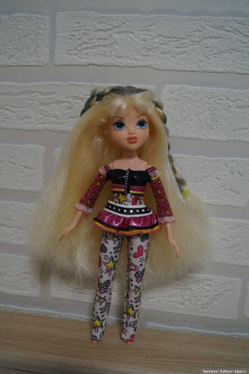 Первая выписка декабря Санта обрёл новые рукавицы Верблюду вернули былую яркую окраску Фарфорочке перетянули резинки Лепим