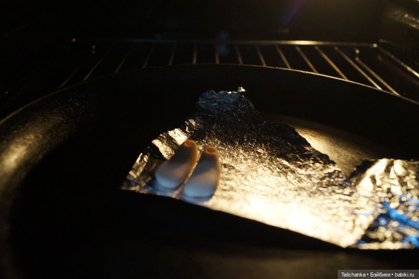 Первая выписка декабря Санта обрёл новые рукавицы Верблюду вернули былую яркую окраску Фарфорочке перетянули резинки Лепим