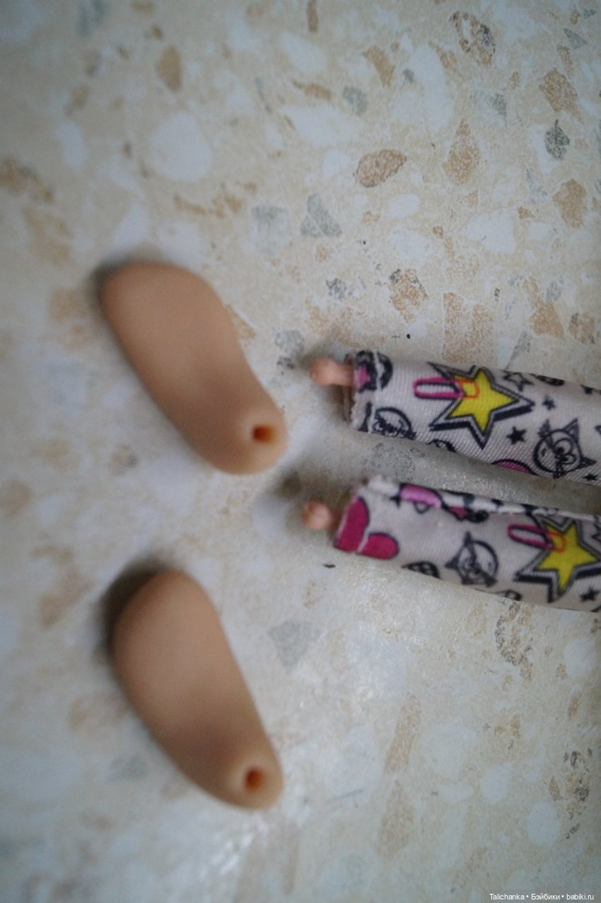 Первая выписка декабря Санта обрёл новые рукавицы Верблюду вернули былую яркую окраску Фарфорочке перетянули резинки Лепим