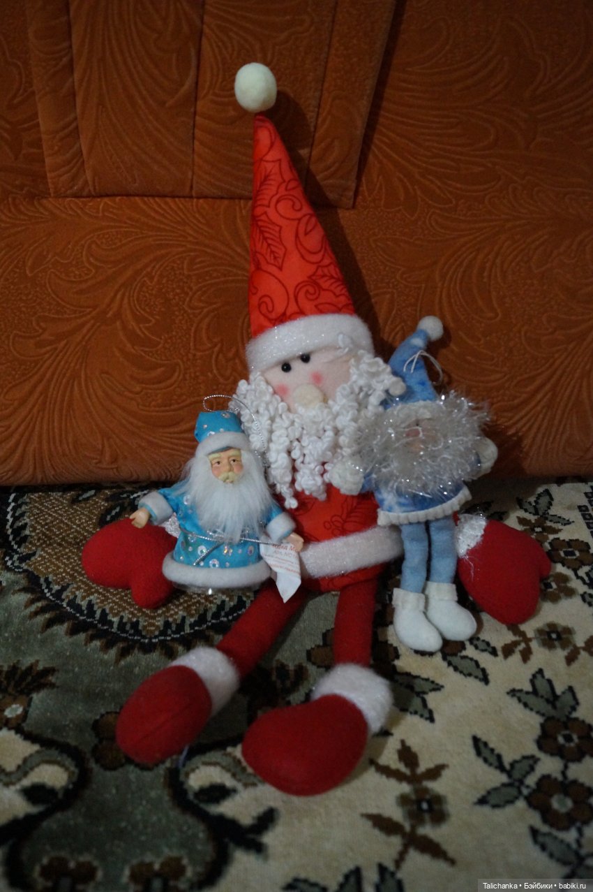 Первая выписка декабря Санта обрёл новые рукавицы Верблюду вернули былую яркую окраску Фарфорочке перетянули резинки Лепим