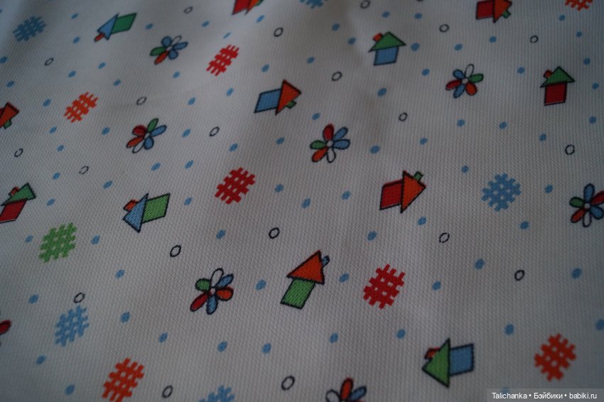 Четвёртая выписка января Паяю ножку ГДРчику и Алёше Ленигрушка Горьковским куколкам поправила волосы и сшила платьица