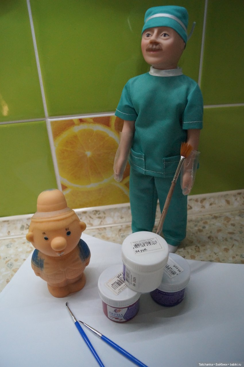 Четвёртая выписка января Паяю ножку ГДРчику и Алёше Ленигрушка Горьковским куколкам поправила волосы и сшила платьица