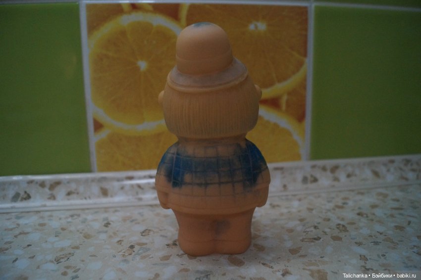 Четвёртая выписка января Паяю ножку ГДРчику и Алёше Ленигрушка Горьковским куколкам поправила волосы и сшила платьица