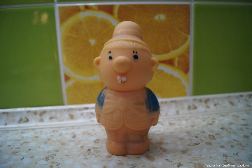 Четвёртая выписка января Паяю ножку ГДРчику и Алёше Ленигрушка Горьковским куколкам поправила волосы и сшила платьица