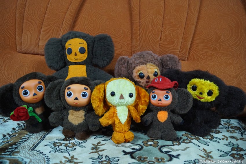 Четвёртая выписка января Паяю ножку ГДРчику и Алёше Ленигрушка Горьковским куколкам поправила волосы и сшила платьица