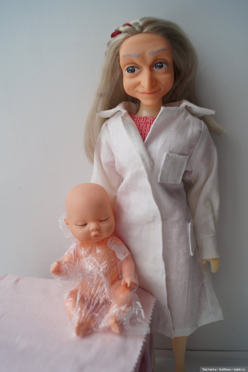 Вторая выписка февраля Переобуваем мягкую девочку Ремонт поющей сойки Выводим розовые пятна на пупсике Восстановление