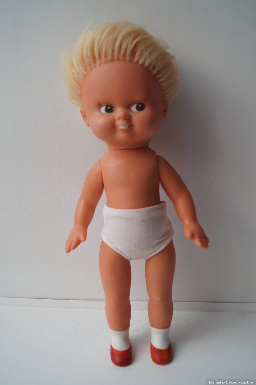 Вторая выписка февраля Переобуваем мягкую девочку Ремонт поющей сойки Выводим розовые пятна на пупсике Восстановление