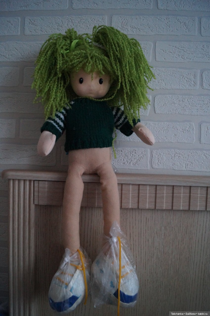 Вторая выписка февраля Переобуваем мягкую девочку Ремонт поющей сойки Выводим розовые пятна на пупсике Восстановление