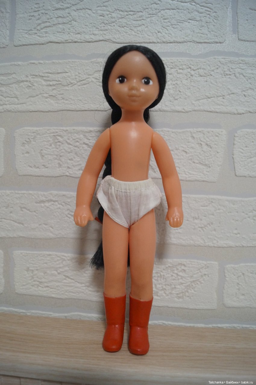 Вторая выписка февраля Переобуваем мягкую девочку Ремонт поющей сойки Выводим розовые пятна на пупсике Восстановление