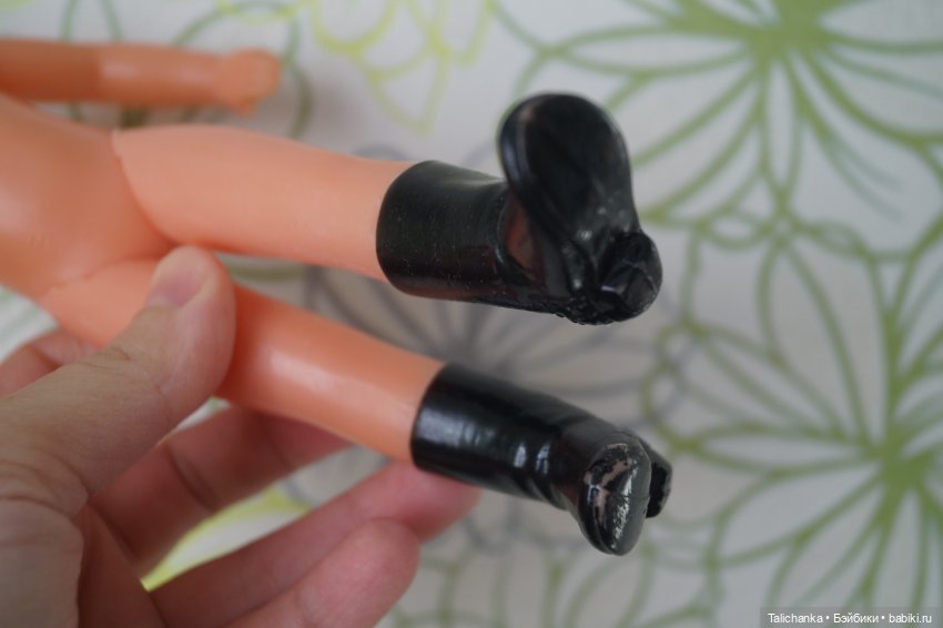 Третья выписка февраля снова вышиванка уже для мальчика Выводим базироном почеркушки Лив Алексис снова красавица