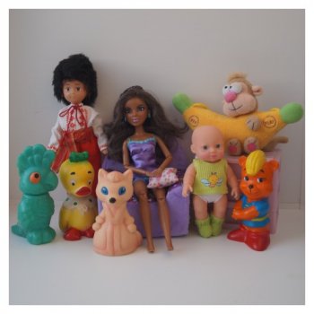 Третья выписка февраля снова вышиванка уже для мальчика Выводим базироном почеркушки Лив Алексис снова красавица Восстанавливаем роспись советским игрушкам