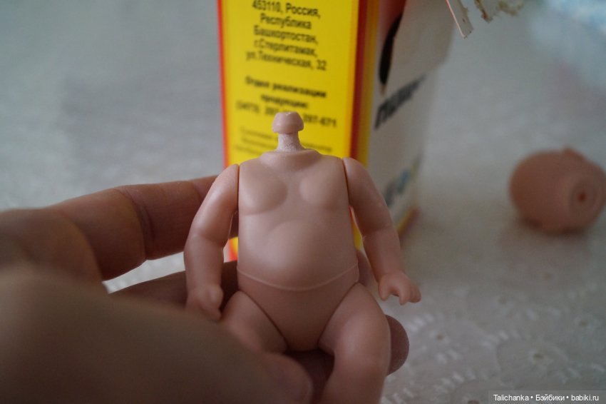 Вторая выписка марта Шурочка ф-ки Победа стала школьницей Снова в работе клей+сода: лечим шейку пупса Ремонт ножек