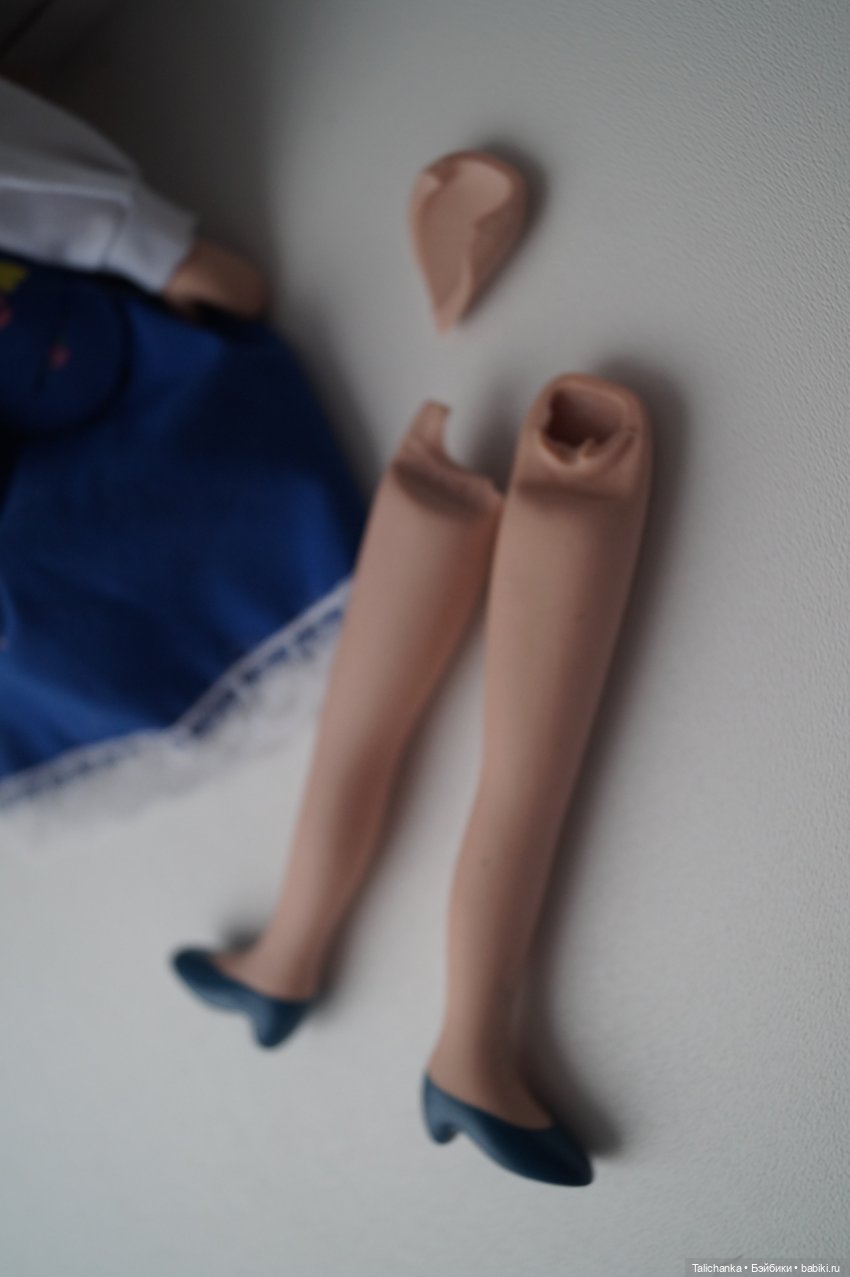 Вторая выписка марта Шурочка ф-ки Победа стала школьницей Снова в работе клей+сода: лечим шейку пупса Ремонт ножек