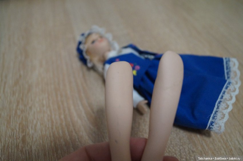 Вторая выписка марта Шурочка ф-ки Победа стала школьницей Снова в работе клей+сода: лечим шейку пупса Ремонт ножек