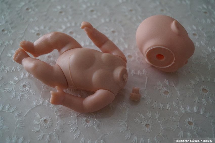 Вторая выписка марта Шурочка ф-ки Победа стала школьницей Снова в работе клей+сода: лечим шейку пупса Ремонт ножек