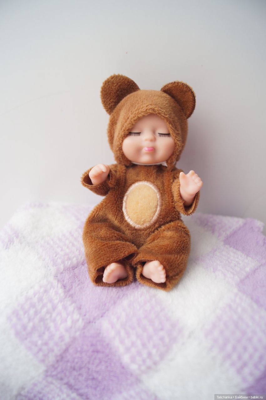 Вторая выписка марта Шурочка ф-ки Победа стала школьницей Снова в работе клей+сода: лечим шейку пупса Ремонт ножек