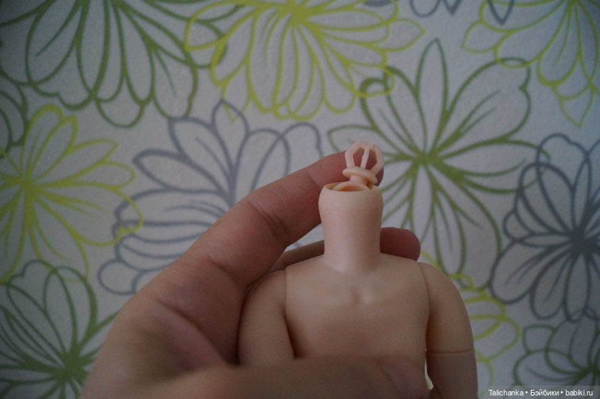 Вторая выписка марта Шурочка ф-ки Победа стала школьницей Снова в работе клей+сода: лечим шейку пупса Ремонт ножек