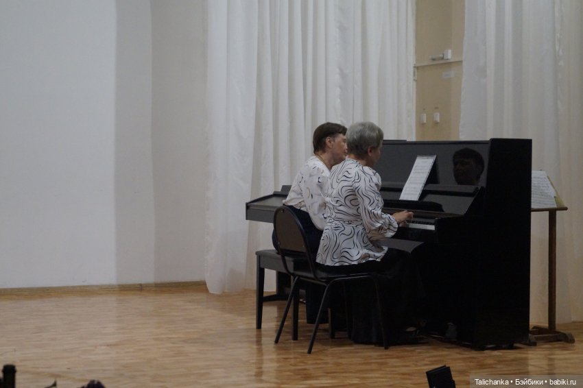 Четвёртая выписка мая - необычная Рождение малышей Отчётный концерт проекта Две звезды