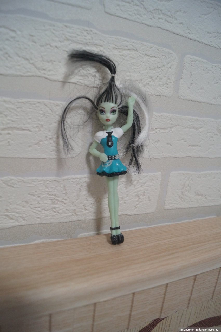 Третья выписка августа Полная прошивка пупсика Замена ткани на руках и ногах Ремонт колеса Молнии Маккуин Наводим красоту