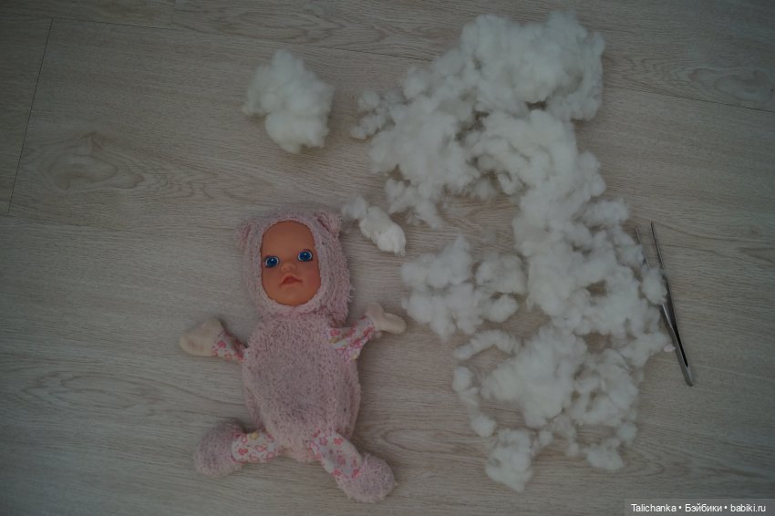 Третья выписка августа Полная прошивка пупсика Замена ткани на руках и ногах Ремонт колеса Молнии Маккуин Наводим красоту