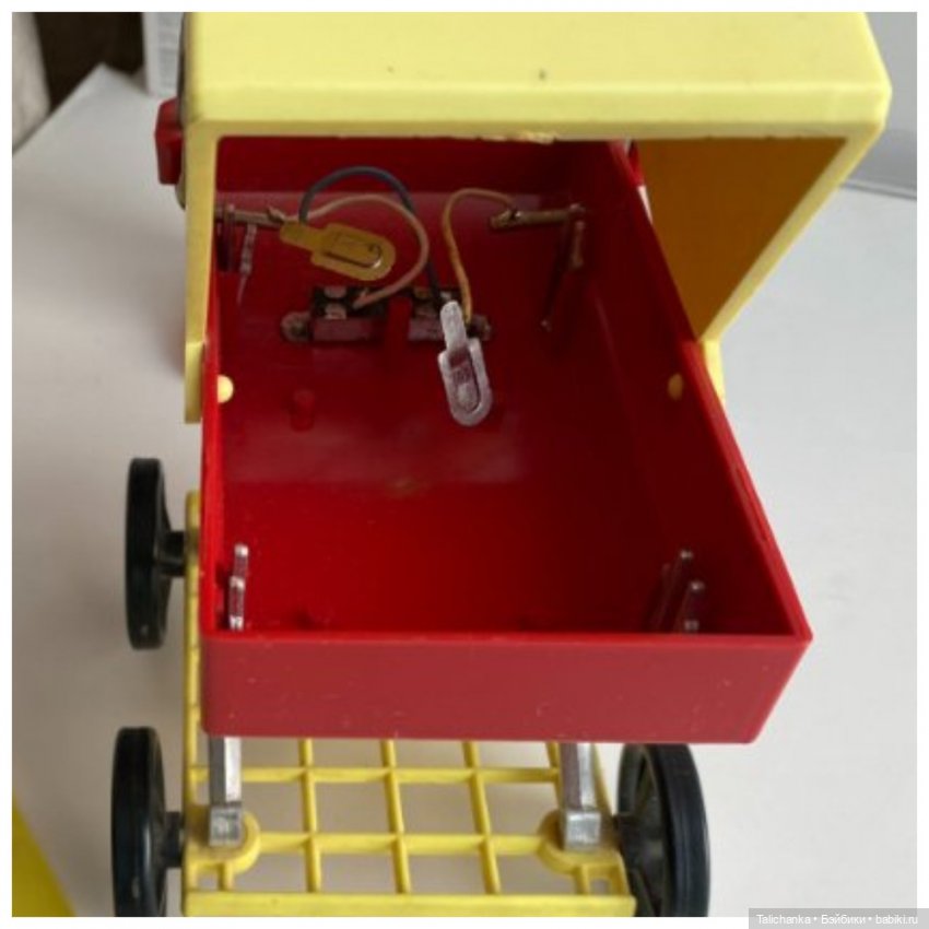 Третья выписка августа Полная прошивка пупсика Замена ткани на руках и ногах Ремонт колеса Молнии Маккуин Наводим красоту