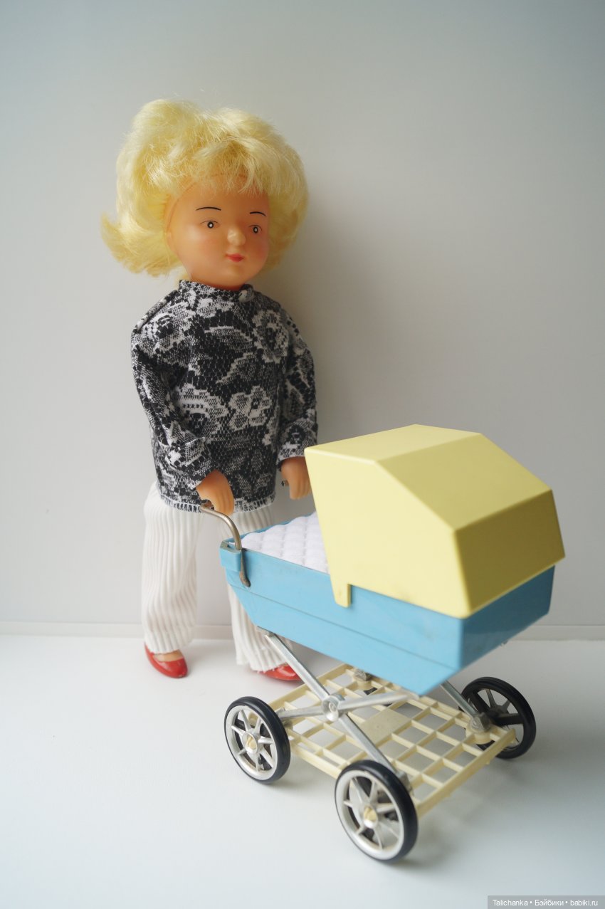 Третья выписка августа Полная прошивка пупсика Замена ткани на руках и ногах Ремонт колеса Молнии Маккуин Наводим красоту