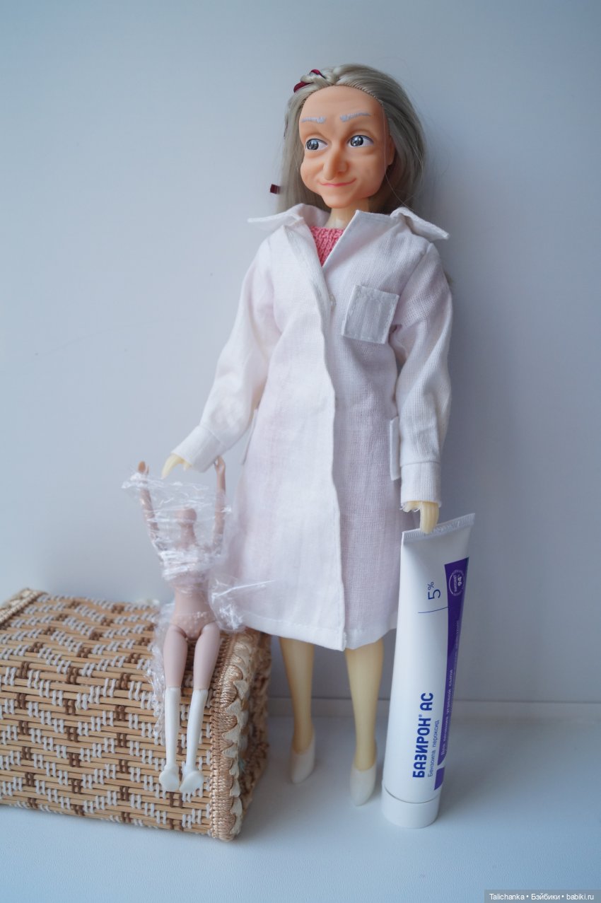 Третья выписка сентября Паяем крепление ног куйбышевской куклы Восстанавливаем волосы Обновляем мягкую игрушку мартышку