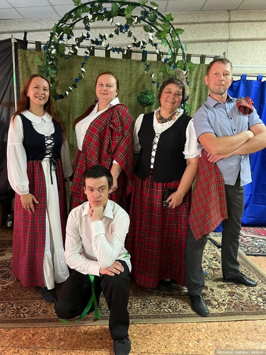 Четвёртая выписка сентября Две полные прошивки: аналог Монстр хай и аналог Челси Паричок для малютки фарфорочки + бонус: