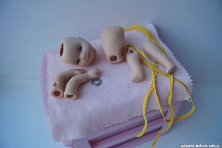 Четвёртая выписка сентября Две полные прошивки: аналог Монстр хай и аналог Челси Паричок для малютки фарфорочки + бонус: