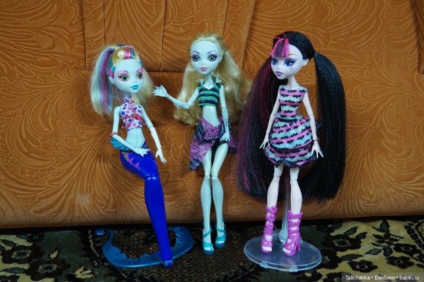 Четвёртая выписка сентября Две полные прошивки: аналог Монстр хай и аналог Челси Паричок для малютки фарфорочки + бонус: