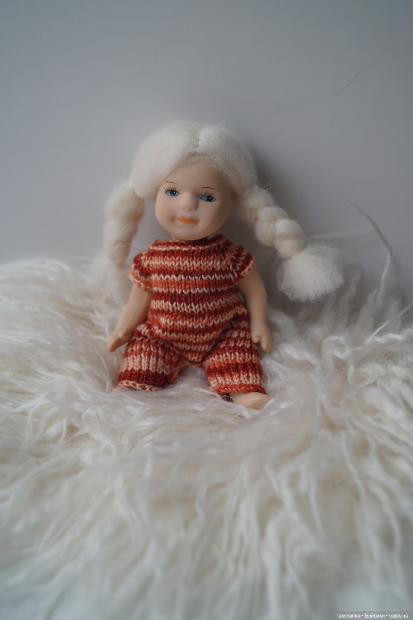 Четвёртая выписка сентября Две полные прошивки: аналог Монстр хай и аналог Челси Паричок для малютки фарфорочки + бонус: