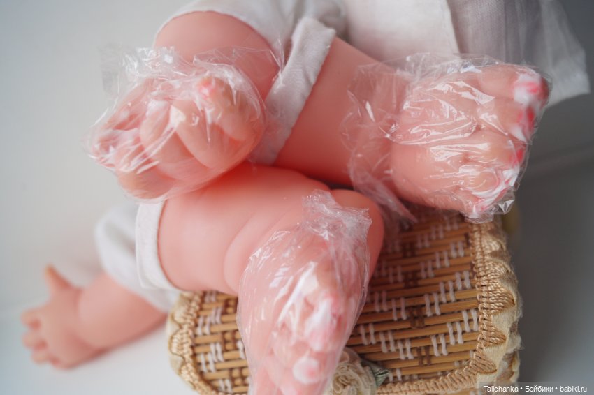 Первая выписка октября Из двух посылочек собралась целая куколка Отбеливаем глаза китайского малыша Стирка и штопка