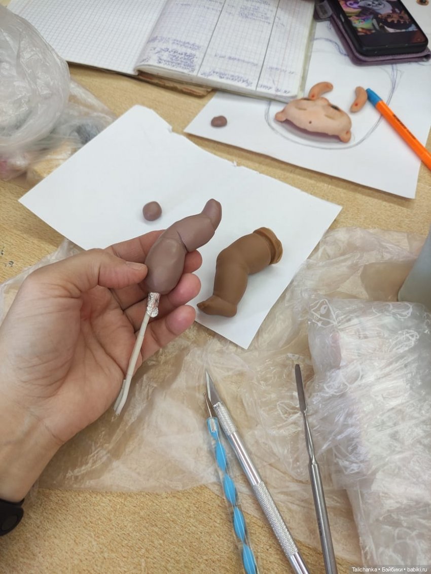 Четвёртая выписка октября Спасение высокой Барби Лепим ножку характерному малышу и шьём ему новое тело