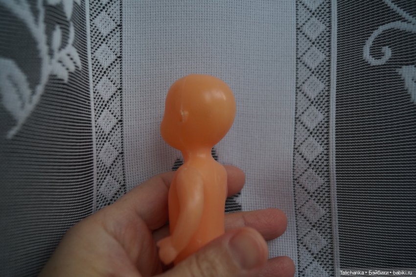 Вторая выписка декабря. Продолжаем лечить новогодних героев. Куколка СССР получила паричок, выравниваем длину ножек