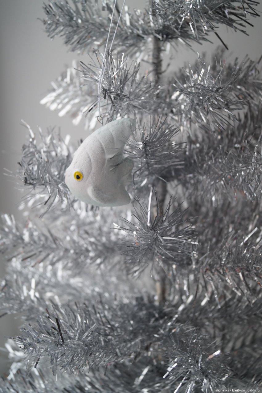 Вторая выписка декабря. Продолжаем лечить новогодних героев. Куколка СССР получила паричок, выравниваем длину ножек