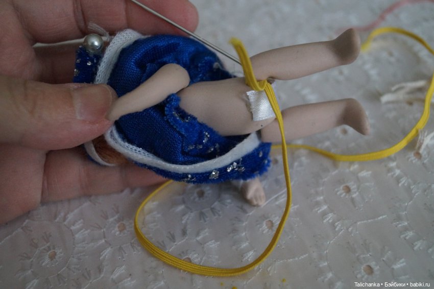 Вторая выписка декабря. Продолжаем лечить новогодних героев. Куколка СССР получила паричок, выравниваем длину ножек