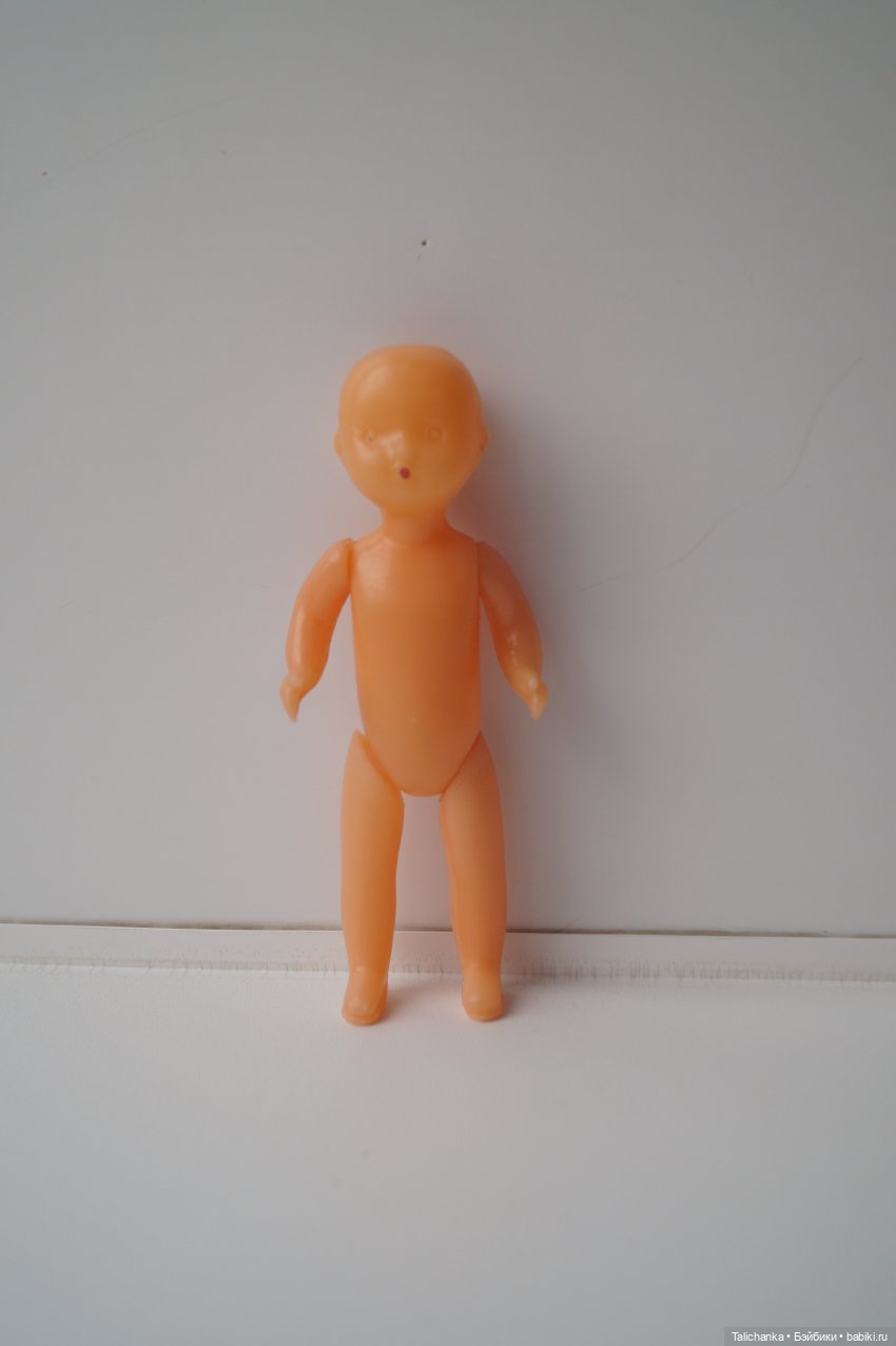 Вторая выписка декабря. Продолжаем лечить новогодних героев. Куколка СССР получила паричок, выравниваем длину ножек