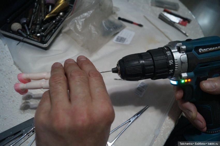 Первая выписка февраля: Выздоровление Димы 8 марта. Две прошивки и четыре ремонта шейных креплений