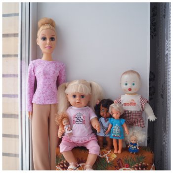 Вторая выписка февраля: две полные прошивки малюток, пайка двух дисков ноги, чем заклеить разрыв на виниловой голове куклы, восстановление документов Славика