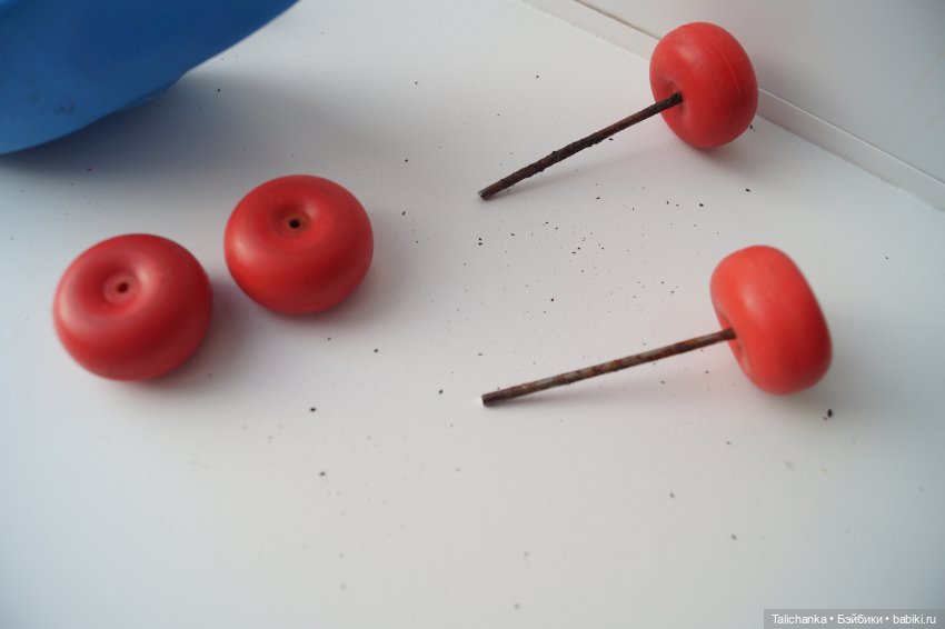 Третья выписка февраля. Малышка найдёнка выздоровела: прошили волосы, отмыли почеркушки. Как очистить ржавчину. Девочка