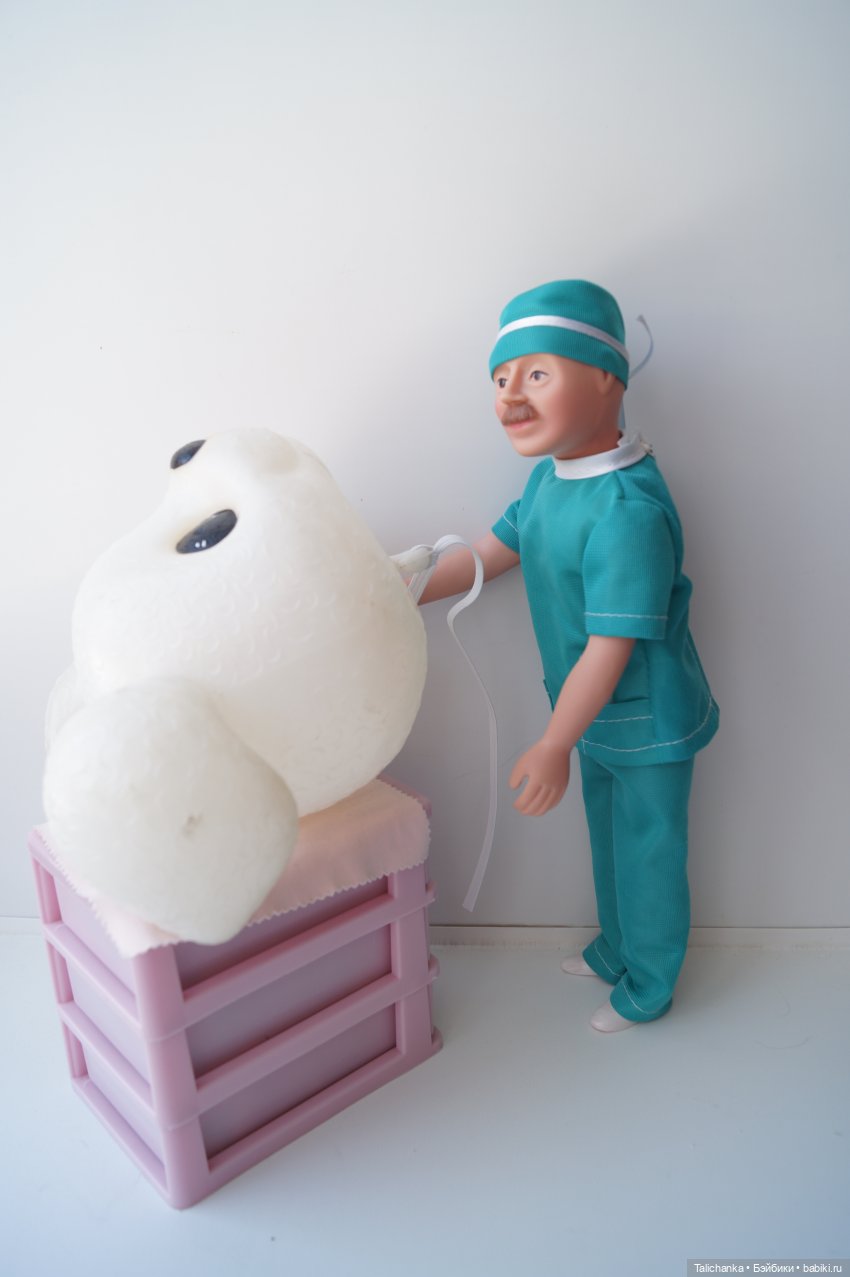 Вторая выписка марта. Как убрать следы горячего пистолета с куклы. Восстанавливаем волосы. Перетяжка пупсика и собачки