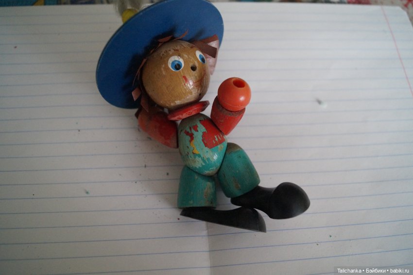 Первая выписка апреля. Реанимирую волосы Мериды. Как подклеить разрыв глазницы у пупса. Чиним деревянного Незнайку СССР.