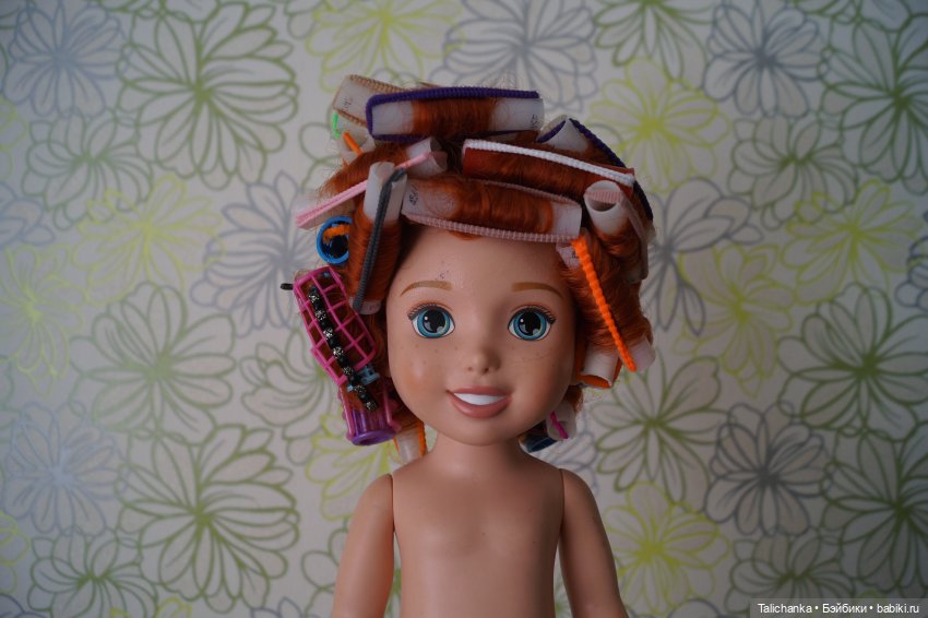 Первая выписка апреля. Реанимирую волосы Мериды. Как подклеить разрыв глазницы у пупса. Чиним деревянного Незнайку СССР.