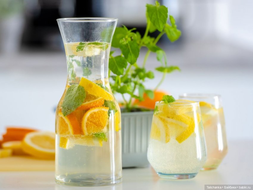 Первая выписка апреля. Реанимирую волосы Мериды. Как подклеить разрыв глазницы у пупса. Чиним деревянного Незнайку СССР.